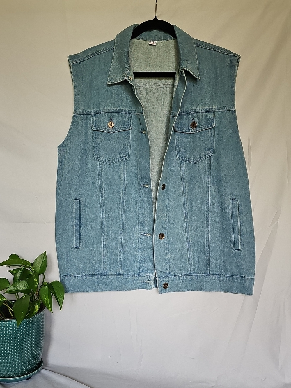 Men's Light Blue Denim Vest Jacket - Classic Casual Style